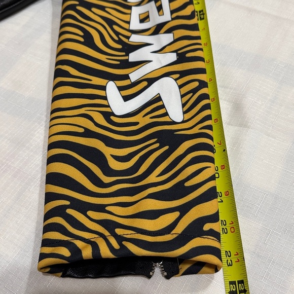 (T2) Vintage Y2K Punk Rock Crop Biker Jacket, Size M,80s Style, with Studs - Picture 12 of 16